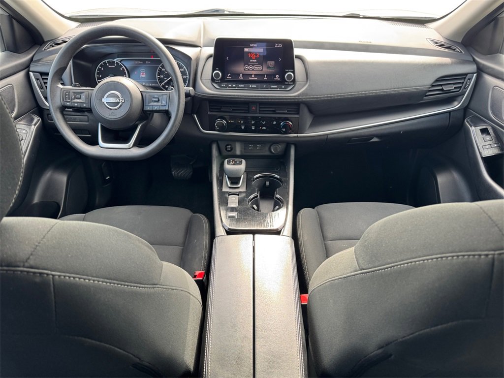 Used 2024 Nissan Rogue S image 10