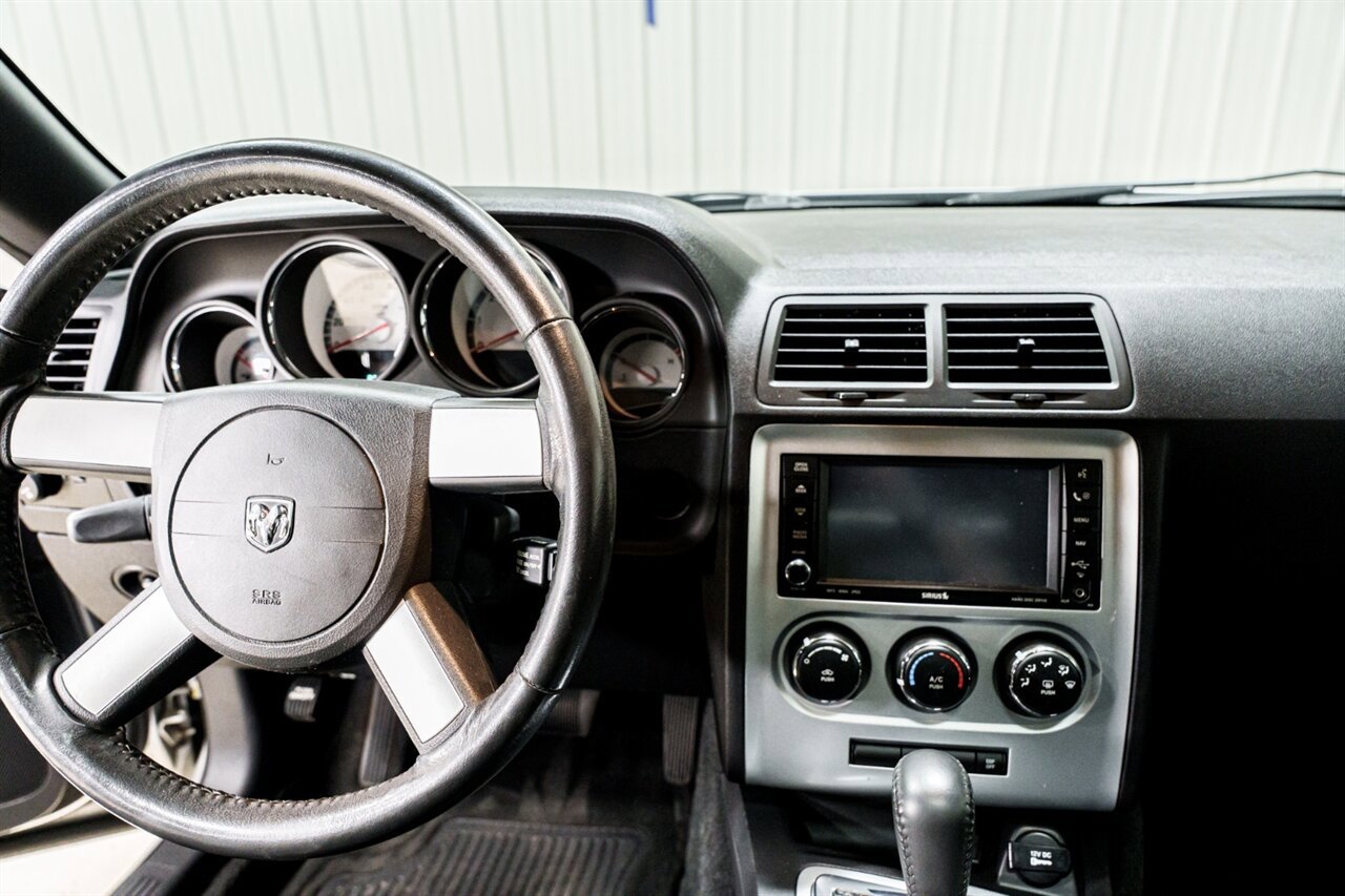Used 2010 Dodge Challenger SE RWD image 14