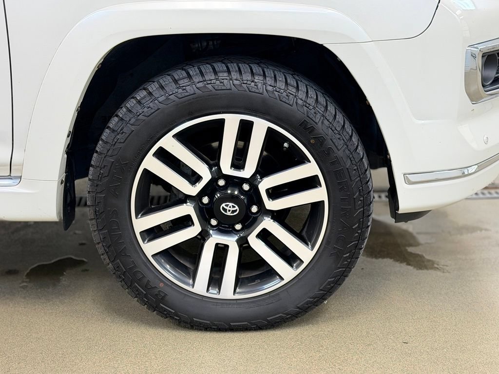 Used 2020 Toyota 4Runner Limited AWD/4WD image 4