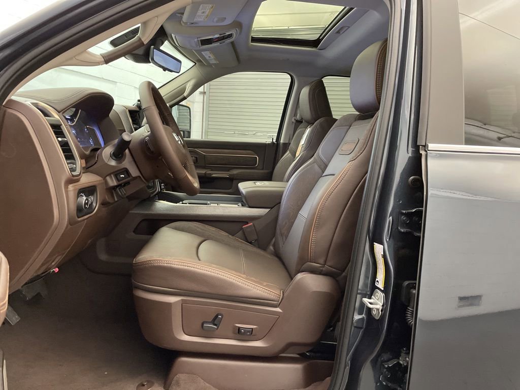 New 2026 RAM 2500 Limited AWD/4WD image 23