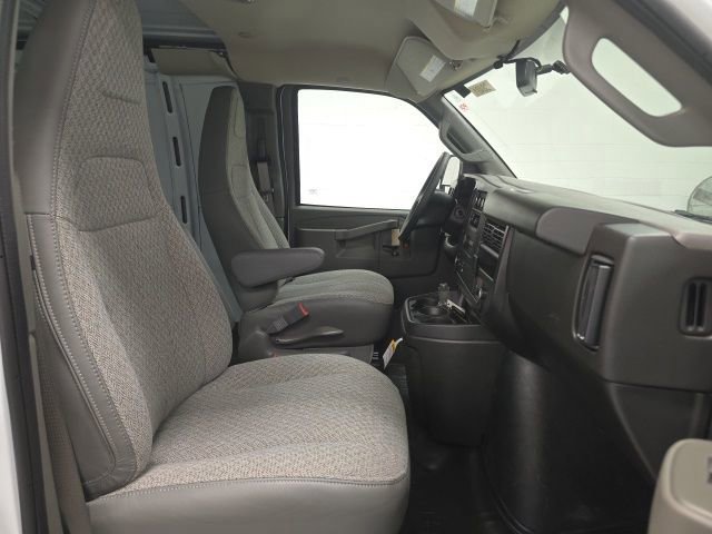 New 2026 Chevrolet Express 2500 w/ Driver Convenience Package image 22