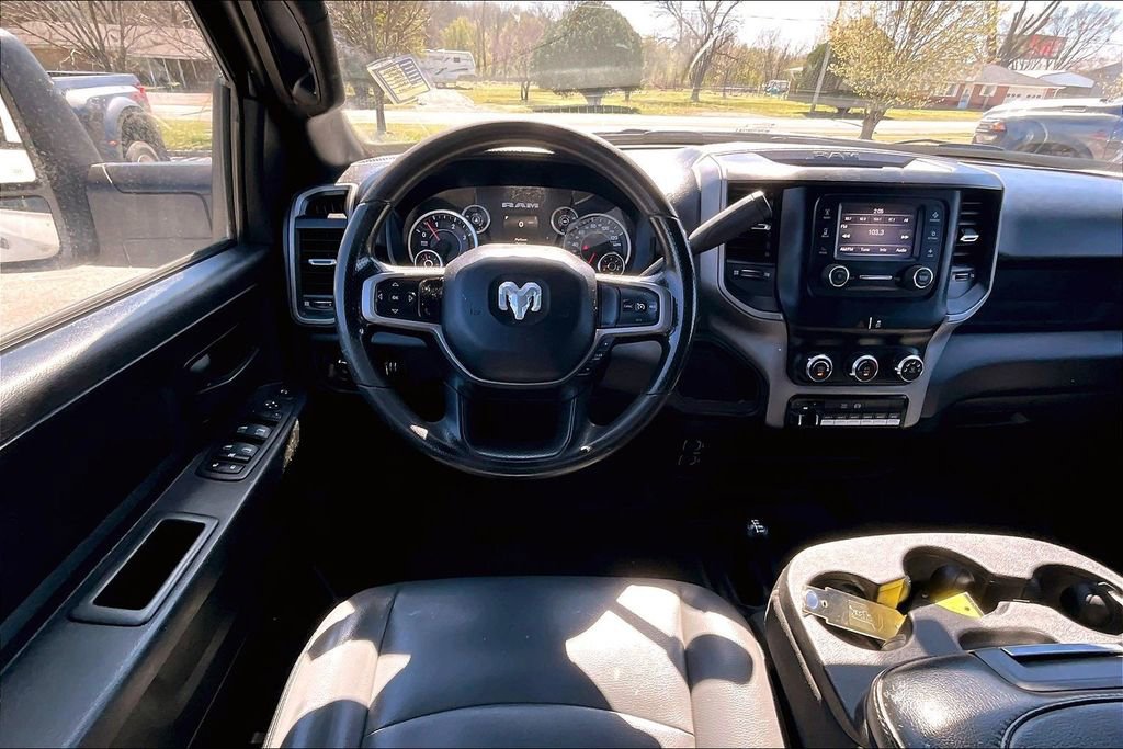 Used 2024 RAM 3500 Tradesman w/ Chrome Appearance Group image 5