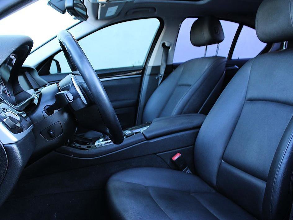 Used 2016 BMW 528i Sedan image 13