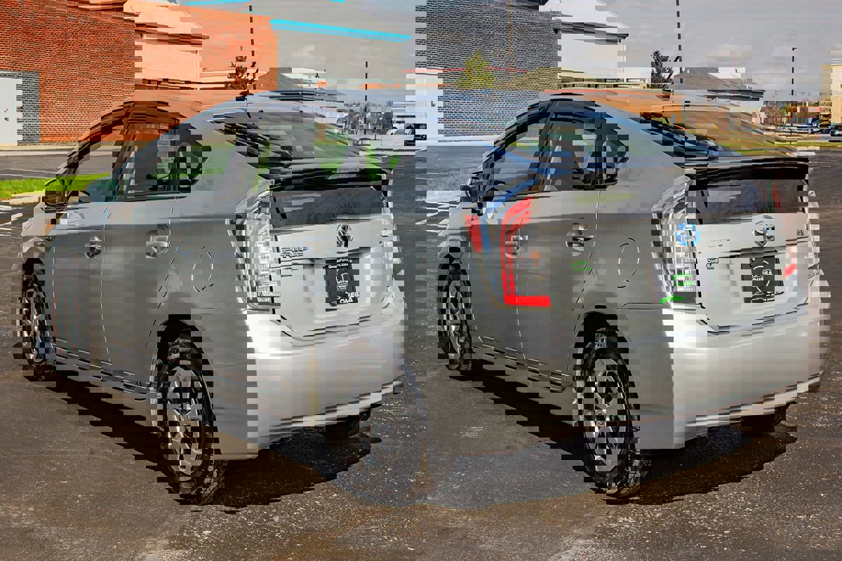 Used 2015 Toyota Prius Three FWD image 7