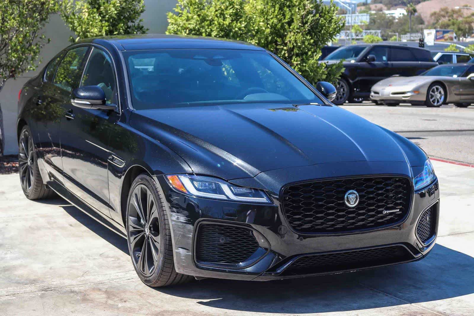 Used 2024 Jaguar XF R-Dynamic SE RWD image 3