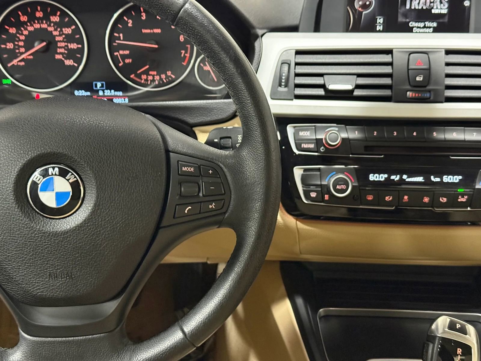 Used 2016 BMW 320i Sedan RWD image 28