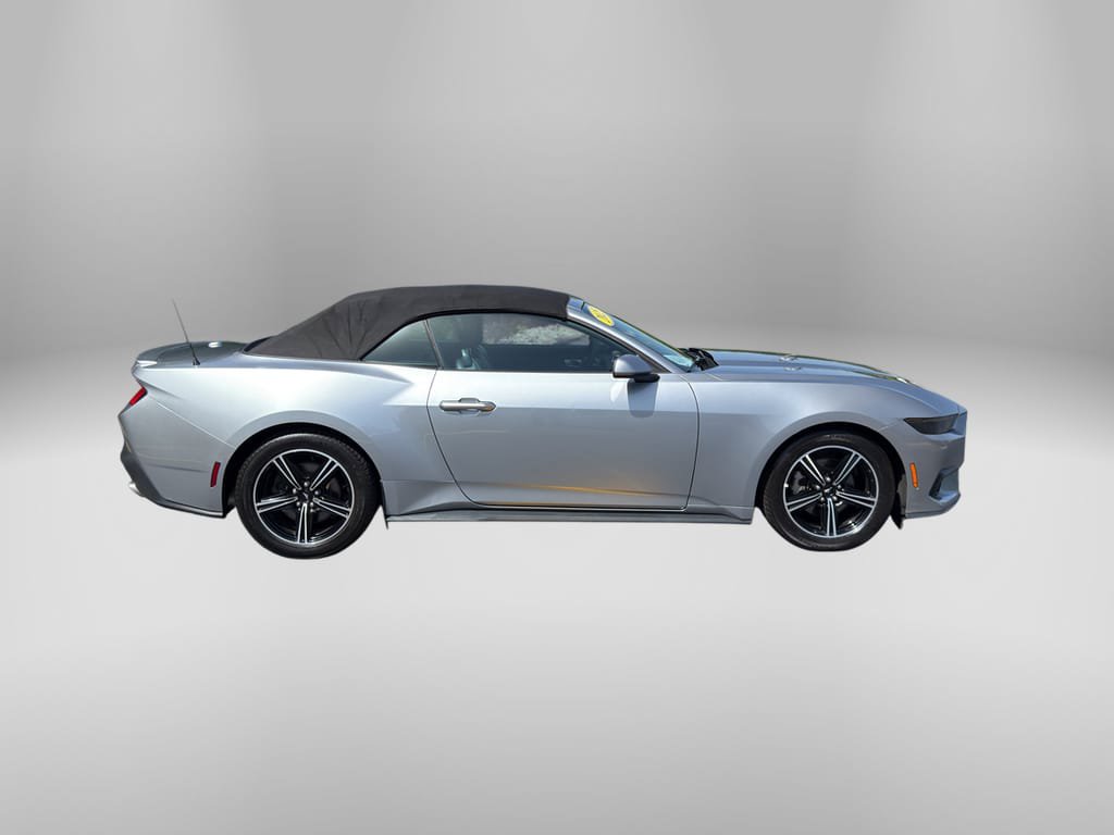 Used 2025 Ford Mustang Premium RWD image 8