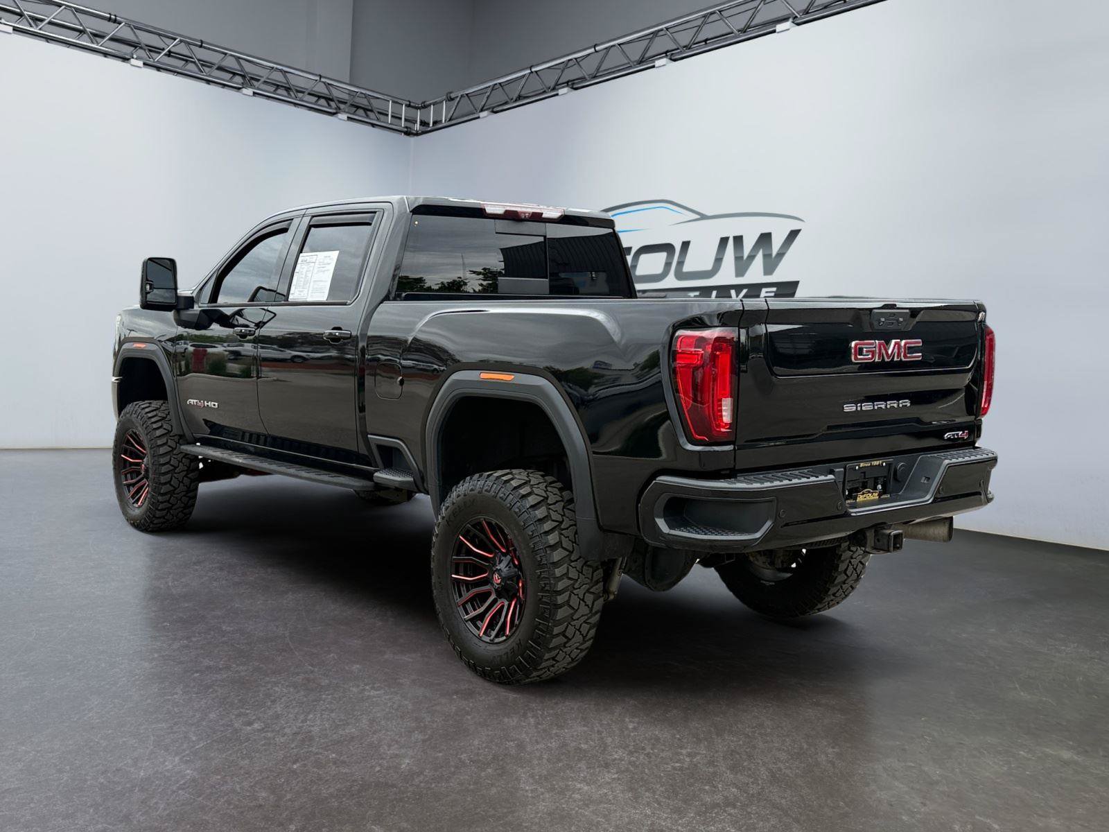 Used 2021 GMC Sierra 2500 AT4 w/ AT4 Premium Plus Package AWD/4WD image 5