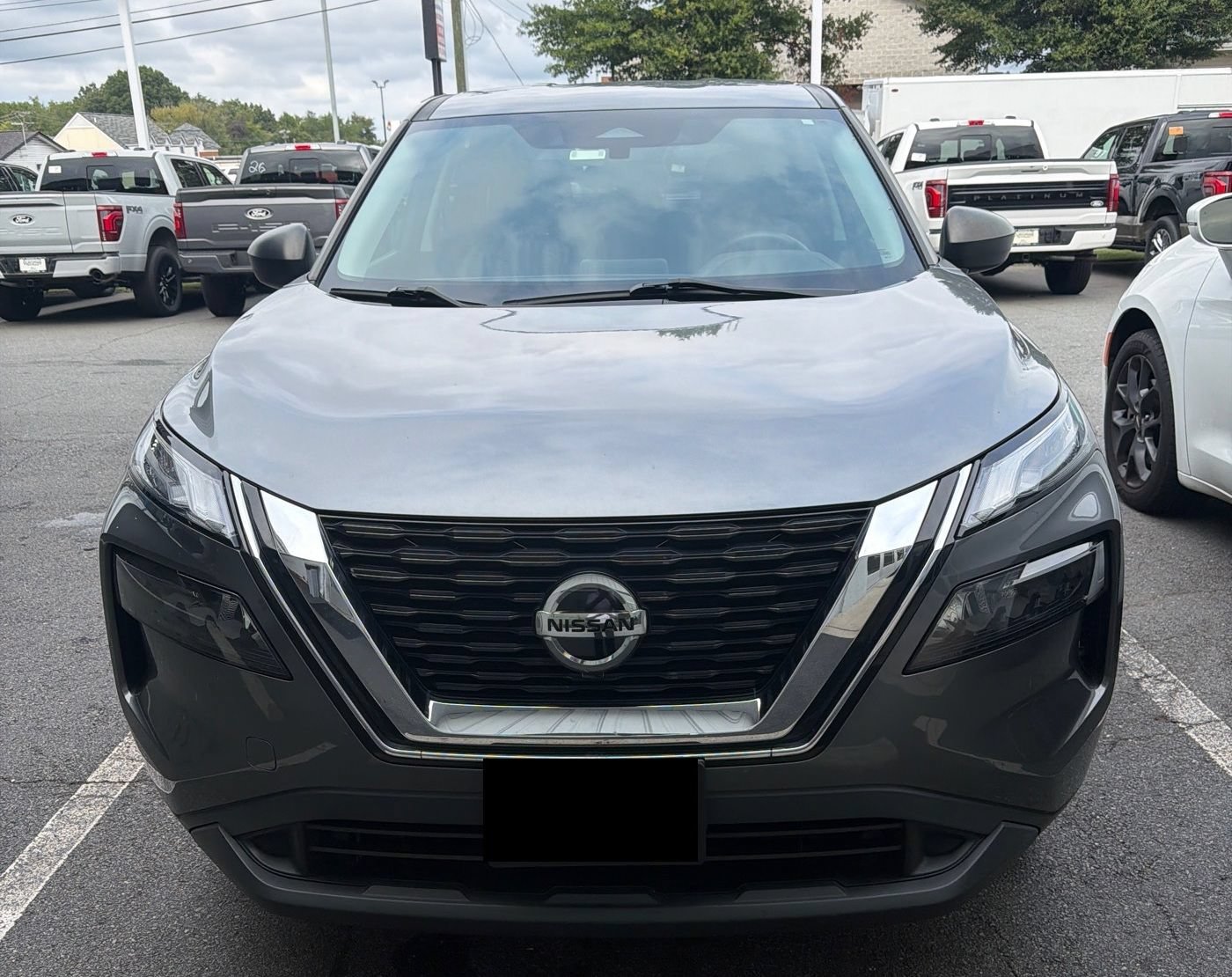 Used 2021 Nissan Rogue S FWD image 2