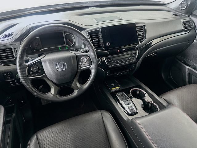 Certified 2024 Honda Passport Black Edition image 31