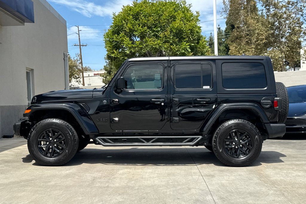 Used 2023 Jeep Wrangler Unlimited Sport AWD/4WD image 11