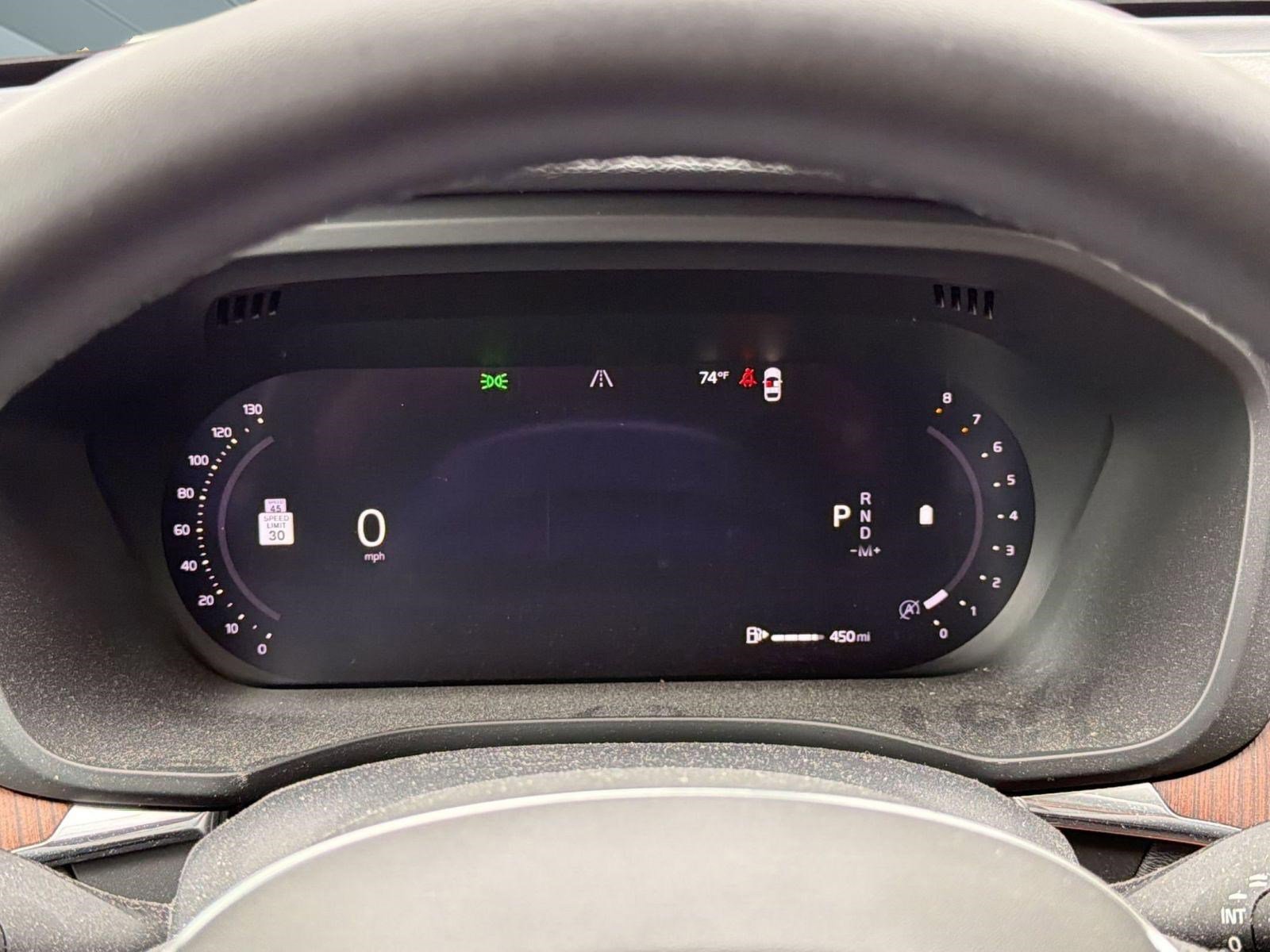 Used 2023 Volvo XC60 B5 Plus w/ Climate Package AWD/4WD image 18