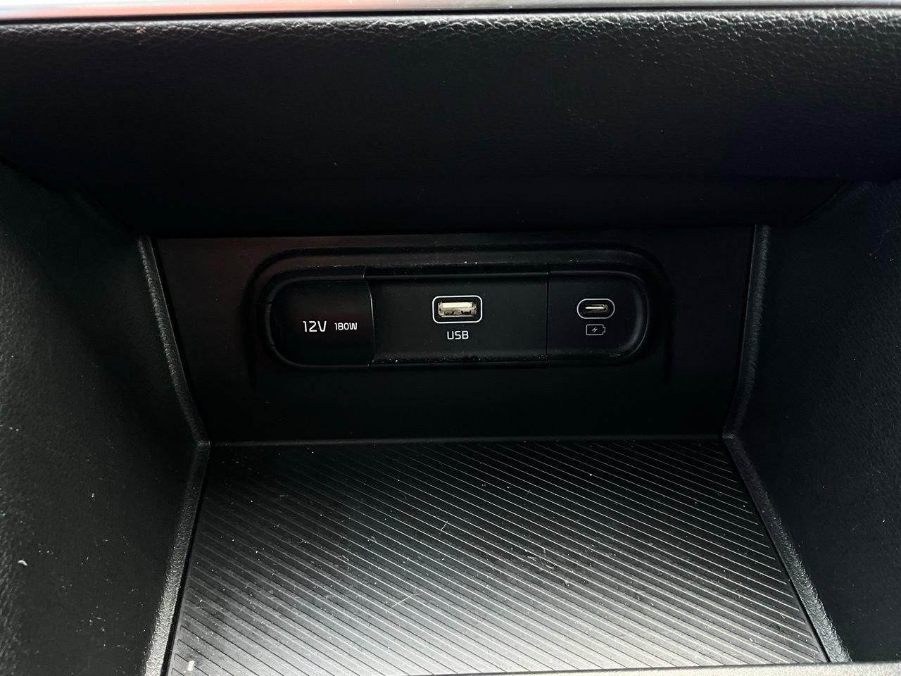 Used 2025 Kia Sportage LX image 24