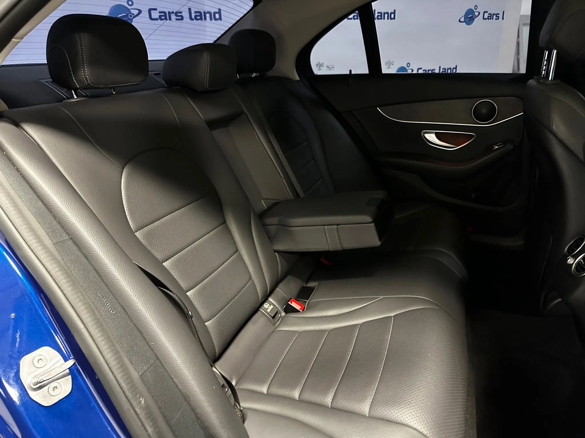 Used 2019 Mercedes-Benz C 300 Sedan w/ Parking Assistance Package image 22