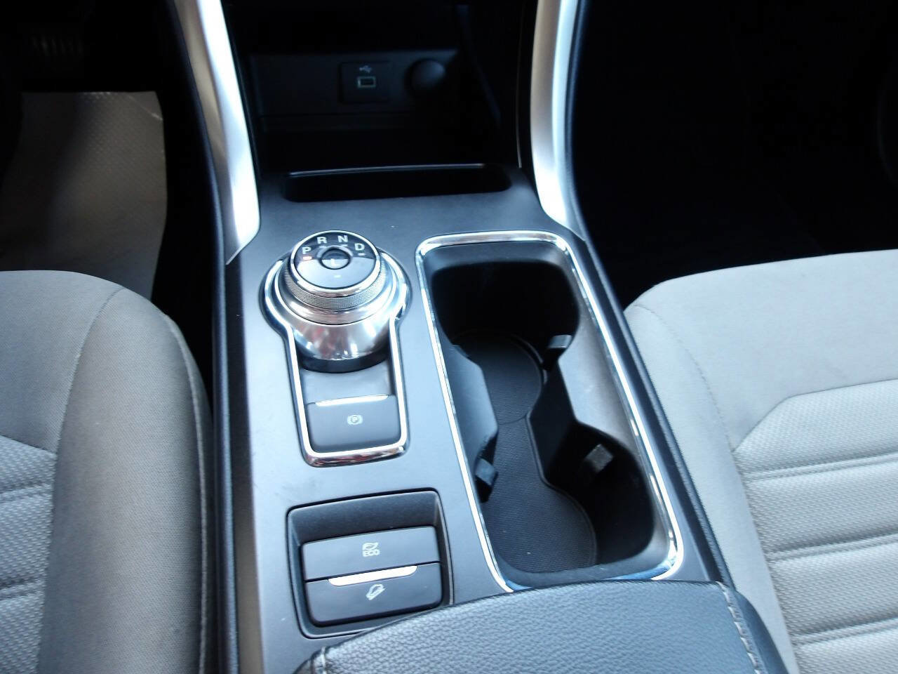 Used 2018 Ford Fusion S image 20