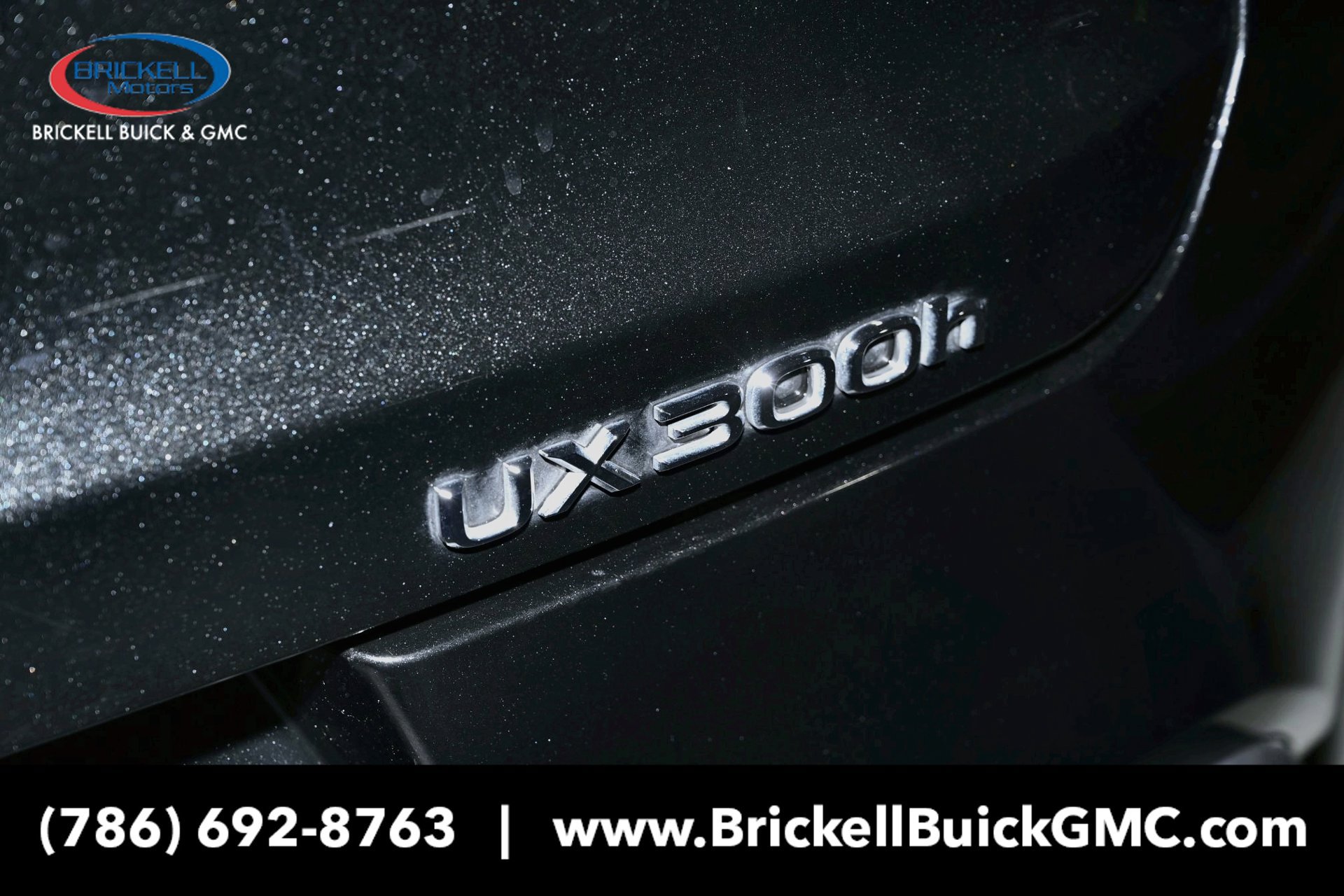 Used 2025 Lexus UX 300h FWD w/ Accessory Package (Z1) image 11