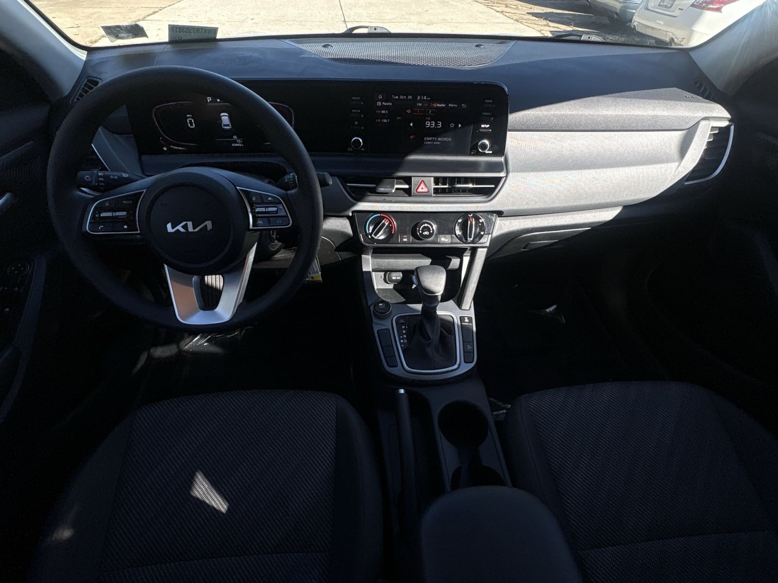 Used 2024 Kia Seltos LX AWD/4WD image 26