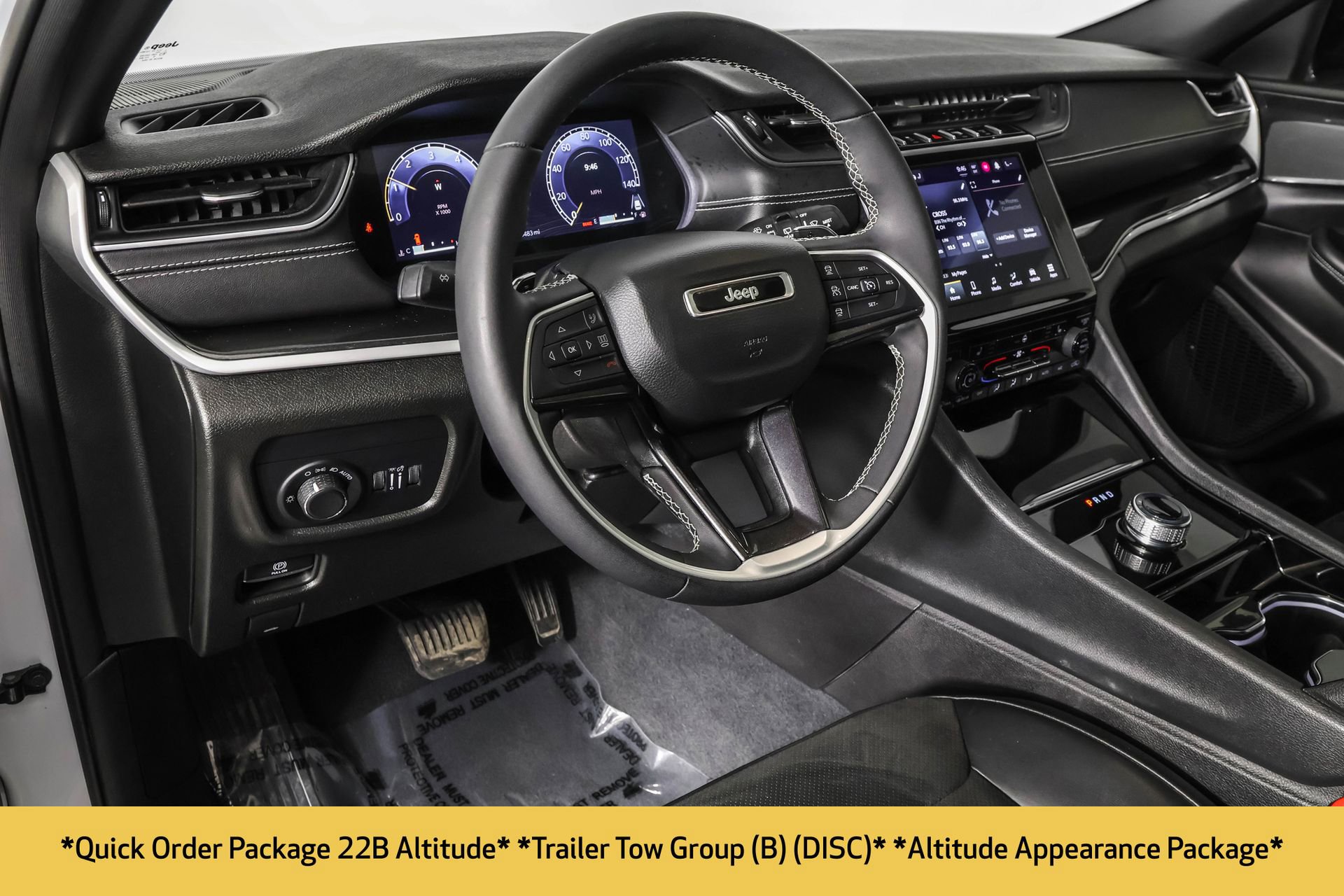 Used 2023 Jeep Grand Cherokee L Laredo image 5