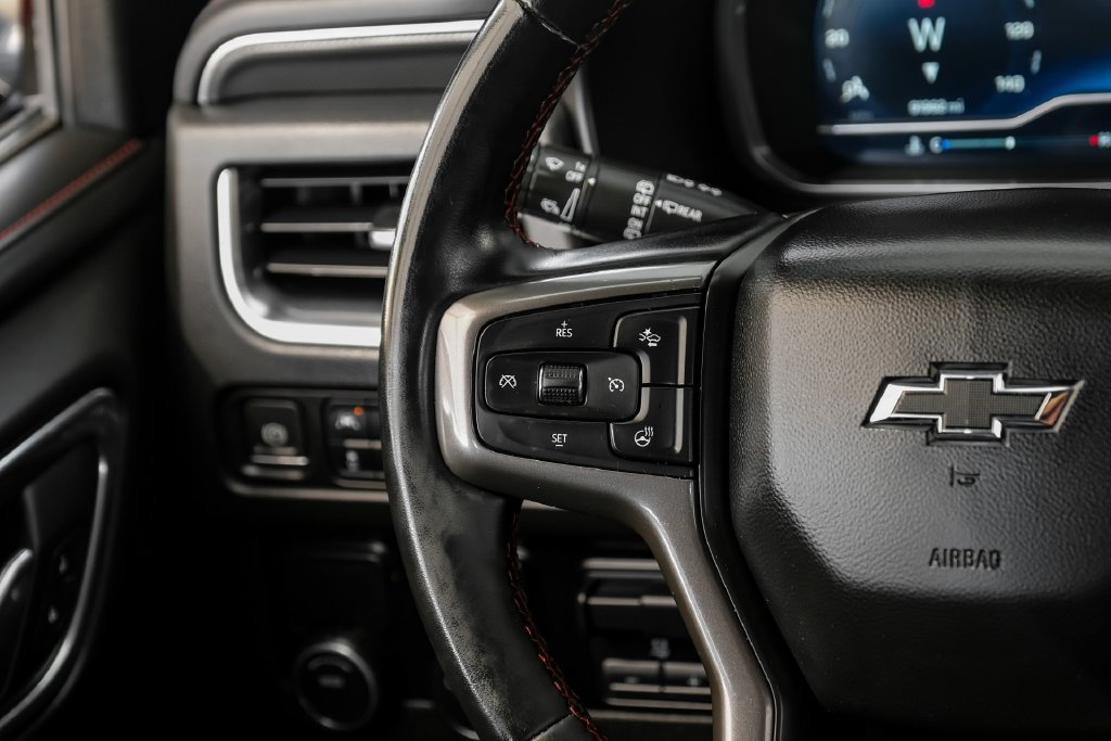 Used 2023 Chevrolet Suburban RST w/ Luxury Package RWD image 15