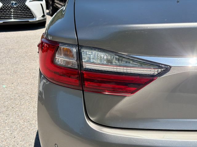 Used 2016 Lexus ES 350 w/ Premium Package w/Wood Trim image 10