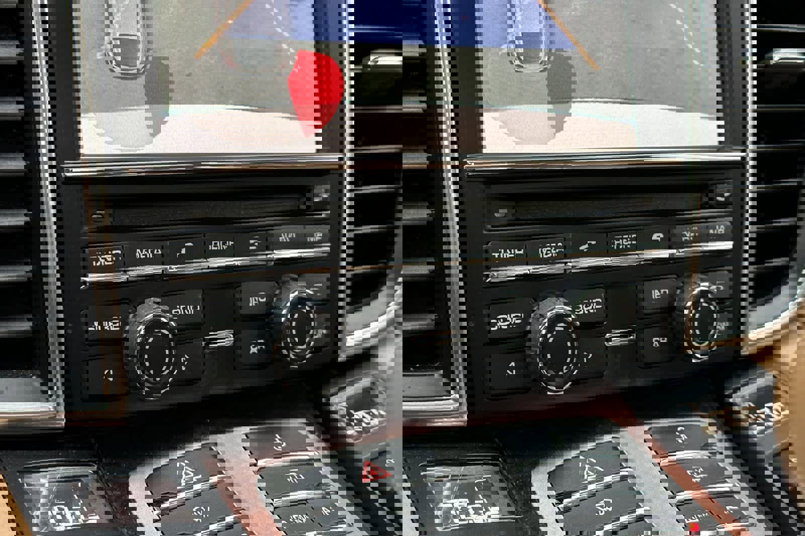 Used 2013 Porsche Panamera image 23