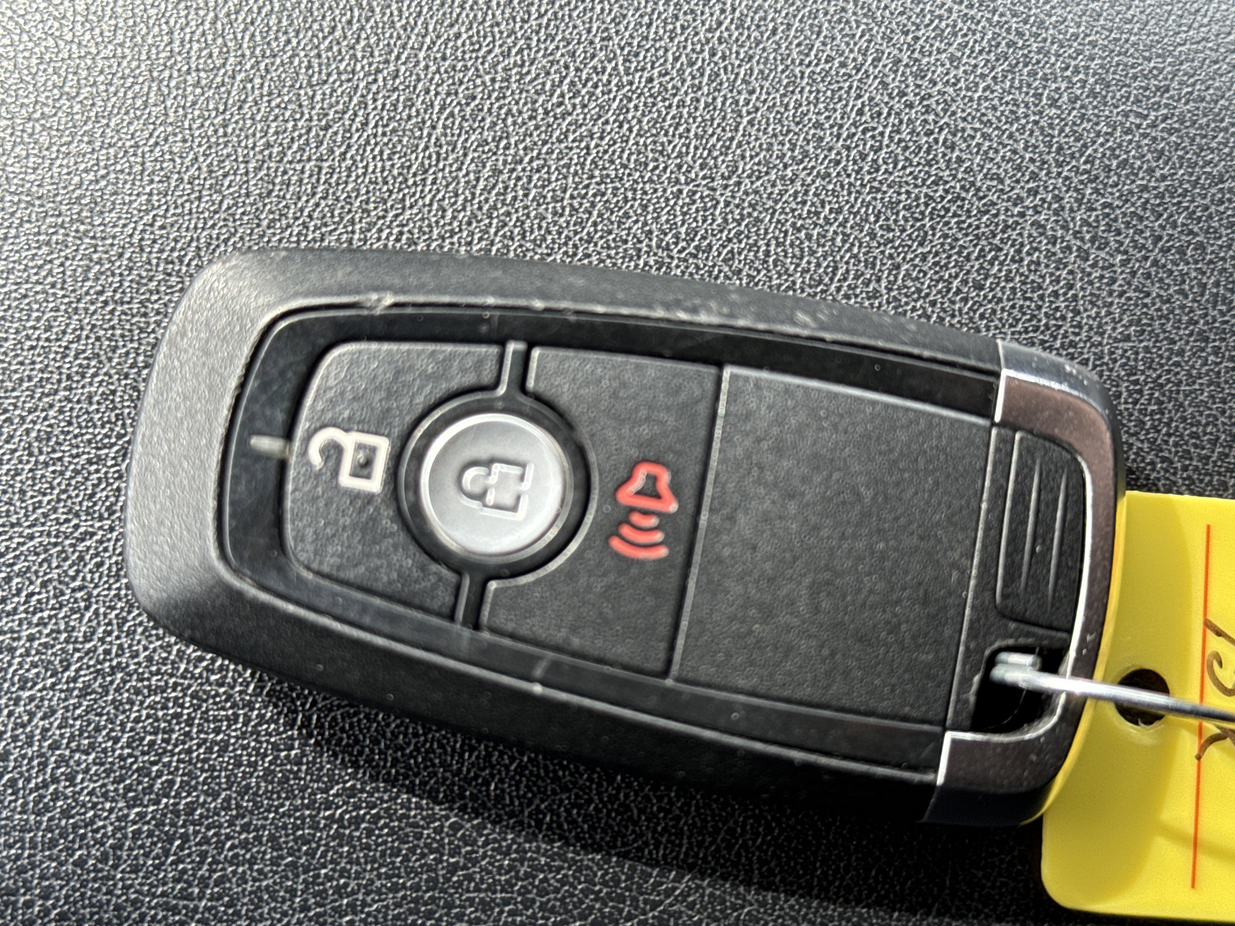 Used 2022 Ford Edge SE w/ Black Appearance Package image 27