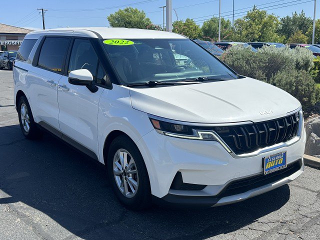 Used 2022 Kia Carnival LX FWD image 1