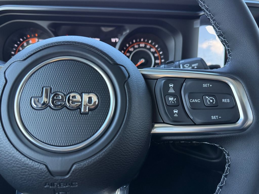 New 2026 Jeep Wrangler Unlimited Sahara AWD/4WD image 26