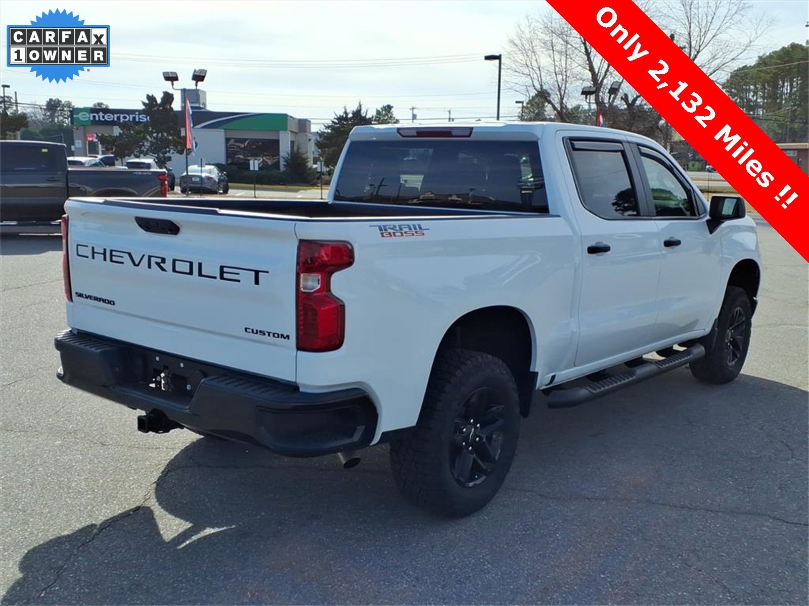 Used 2025 Chevrolet Silverado 1500 Custom Trail Boss w/ LPO, Dark Essentials Package image 5