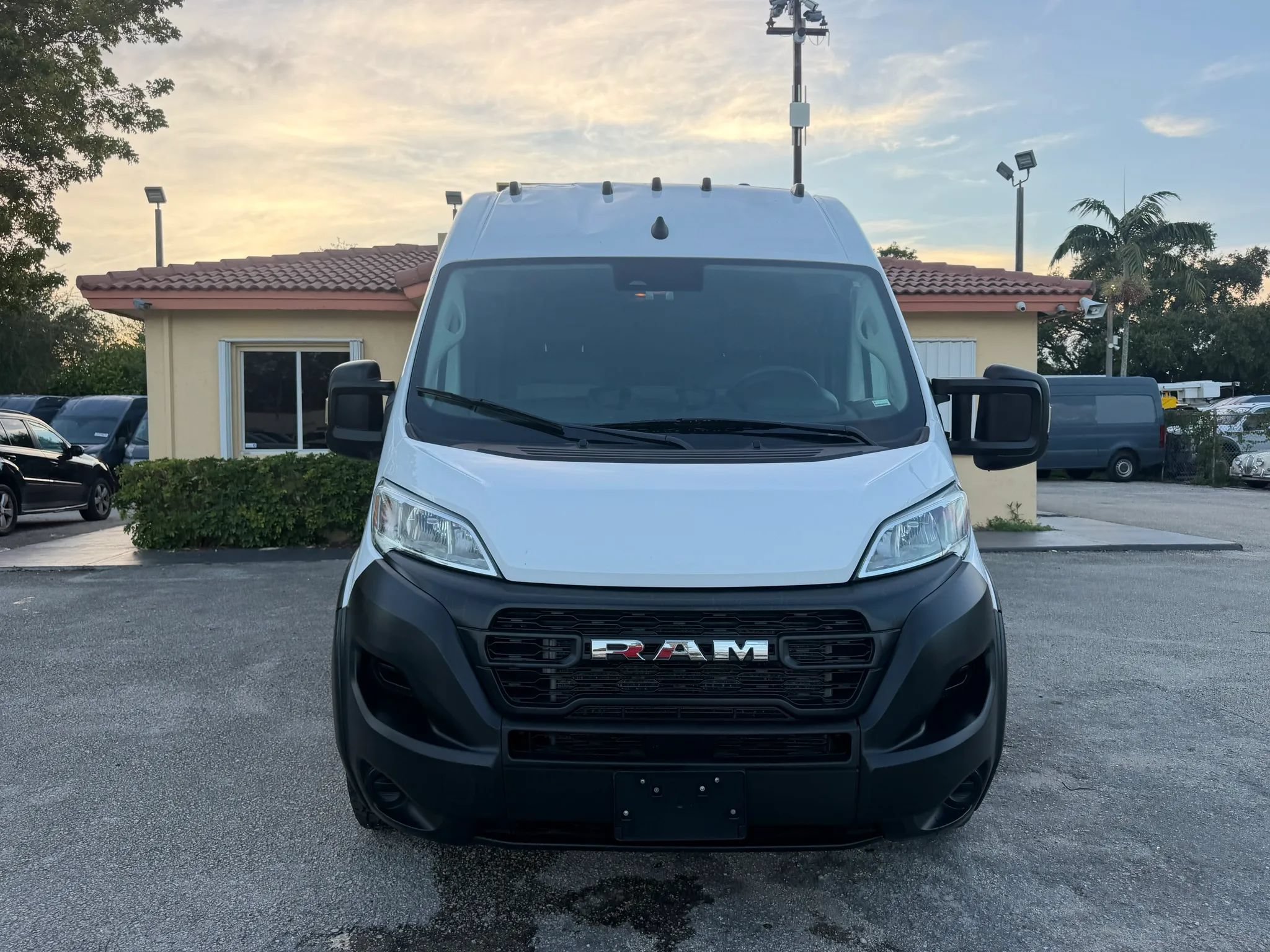 Used 2023 RAM ProMaster 2500 159 High Roof FWD image 10