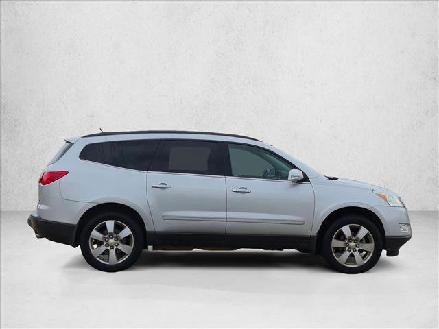 Used 2009 Chevrolet Traverse LTZ FWD image 4