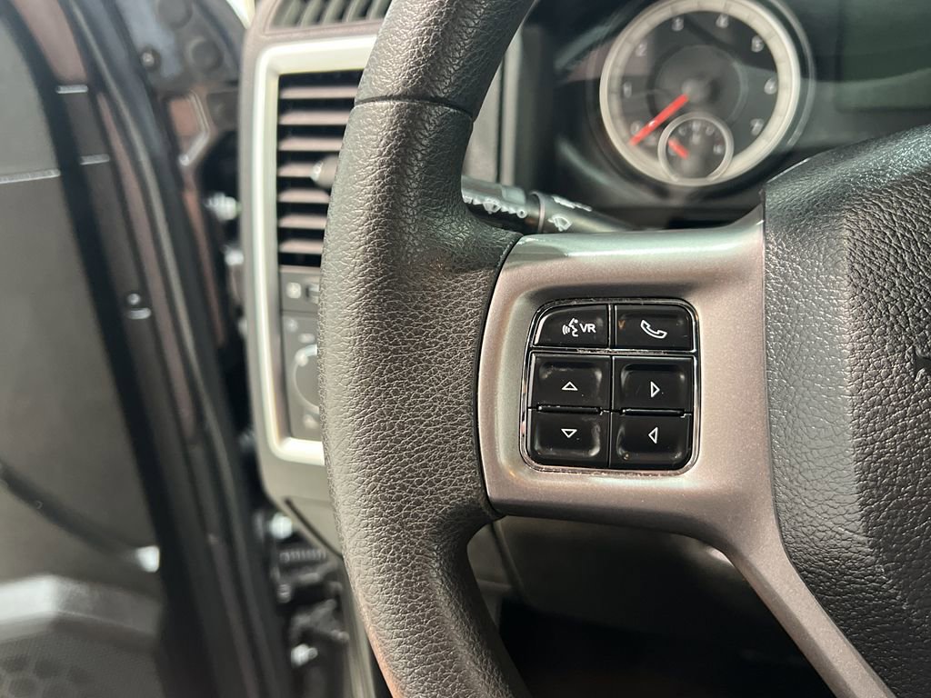 Used 2023 RAM 1500 Classic Warlock image 32
