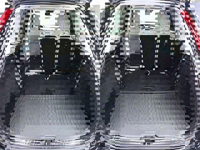 Used 2021 Volvo XC90 T5 Momentum w/ Climate Package image 25