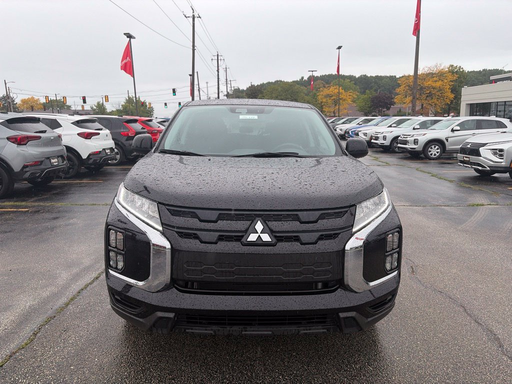 Used 2025 Mitsubishi Outlander Sport LE AWD/4WD image 10