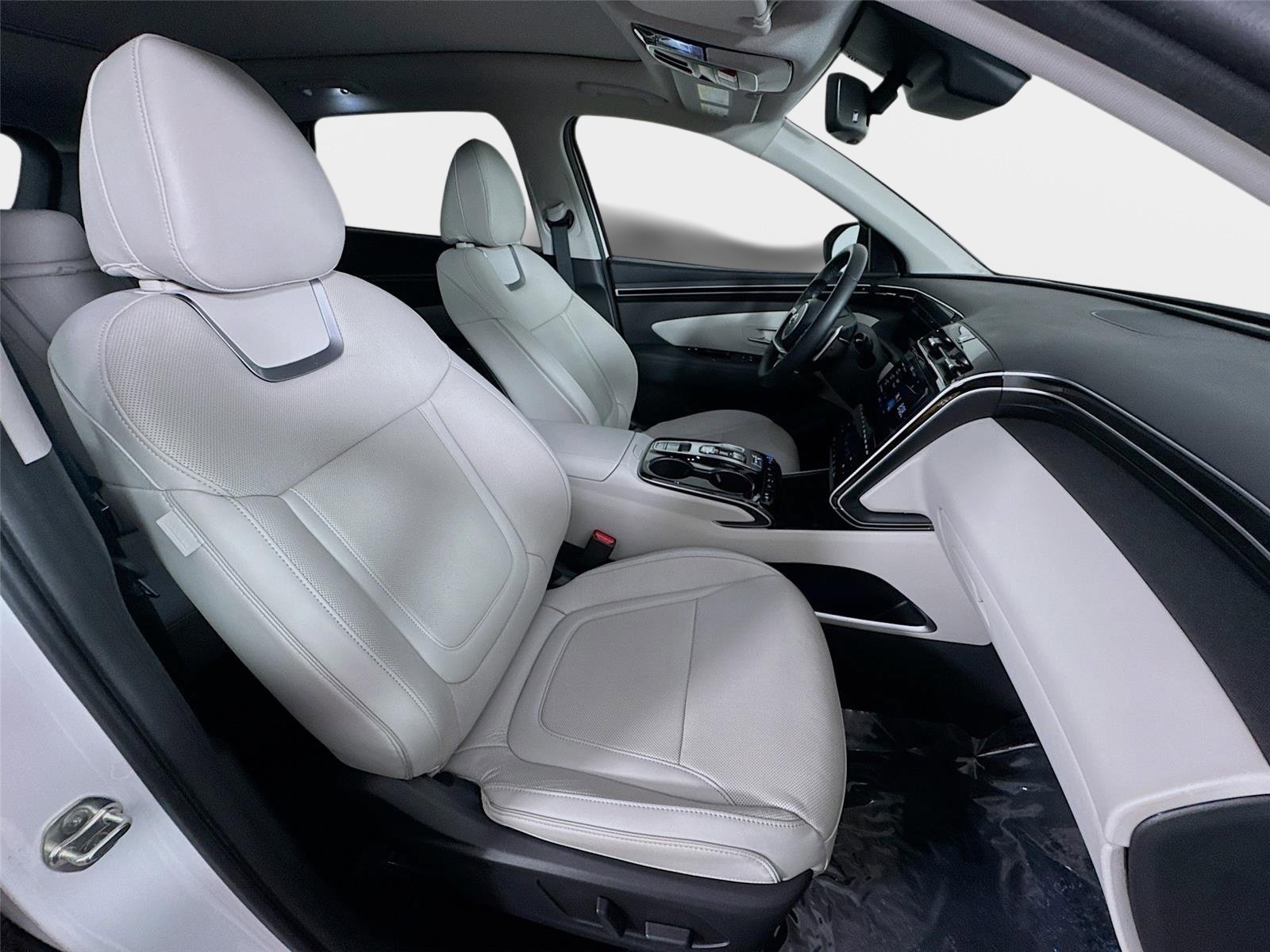 Certified 2024 Hyundai Tucson Limited FWD image 30