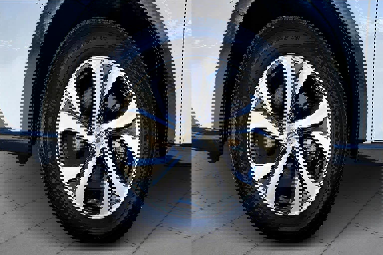 Used 2021 Subaru Outback Limited XT image 10