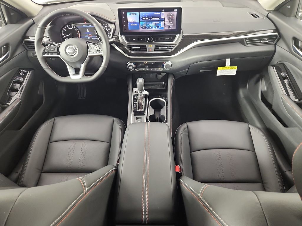 New 2025 Nissan Altima 2.5 SR w/ SR Premium Package AWD/4WD image 13