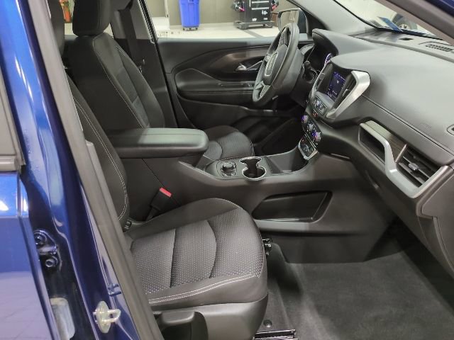 Used 2022 GMC Terrain SLE w/ Driver Convenience Package image 8