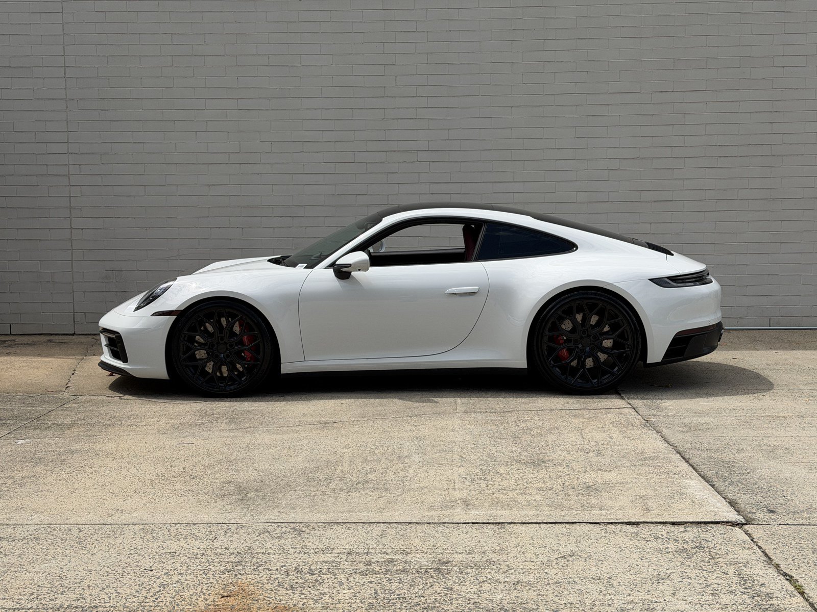 Used 2022 Porsche 911 Carrera 4 GTS AWD/4WD image 6