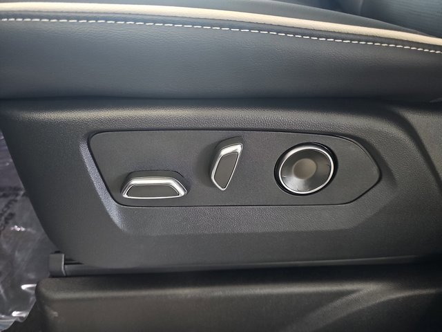 New 2026 Cadillac Escalade Sport w/ LPO, Floor Liner Package image 30