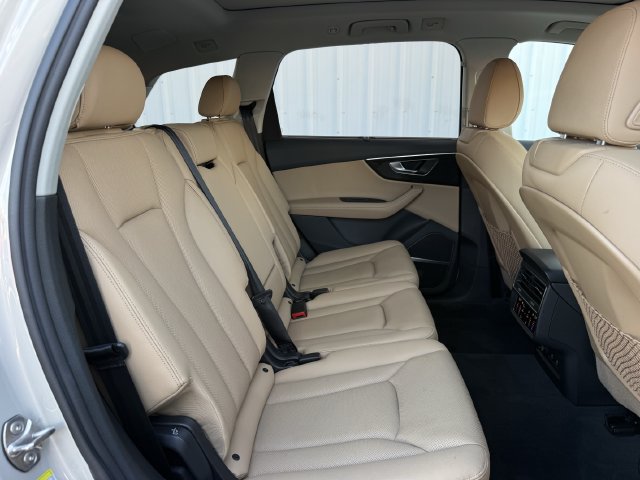 Used 2023 Audi Q7 3.0T Prestige w/ Prestige Package AWD/4WD image 31