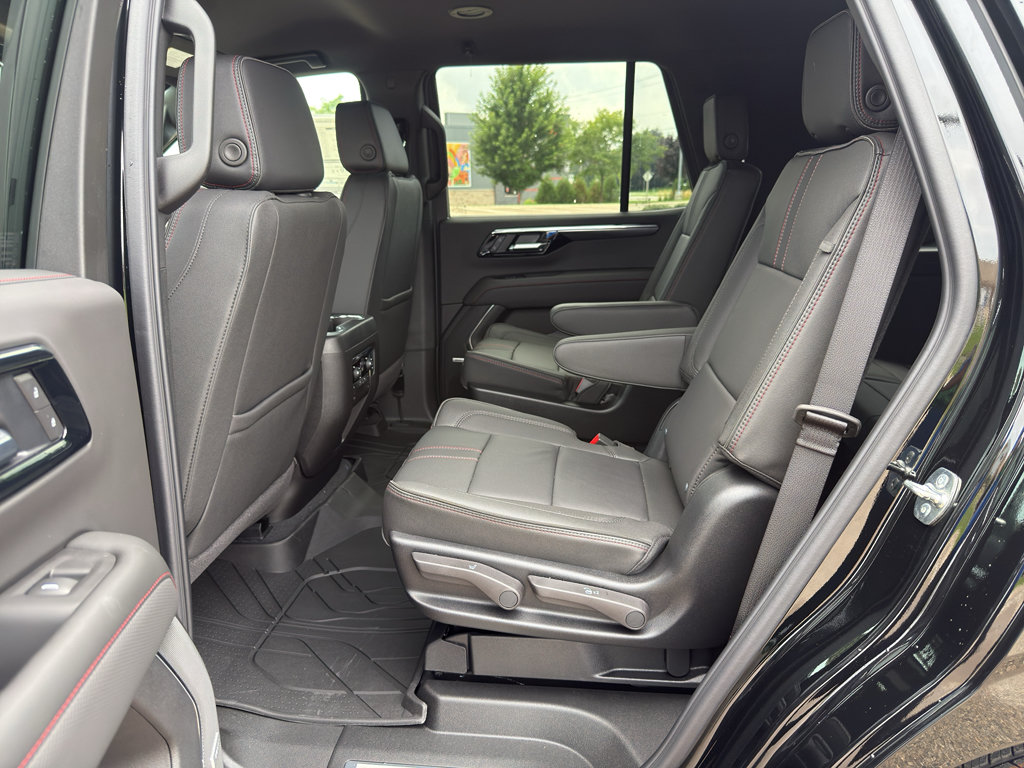 New 2026 Chevrolet Tahoe RST w/ RST Performance Edition AWD/4WD image 37