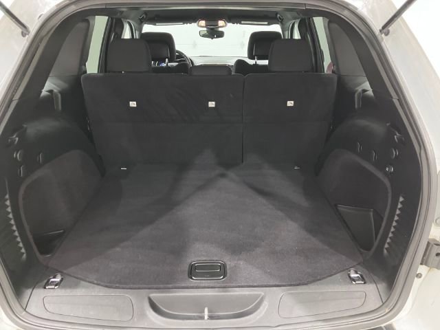 Used 2017 Jeep Grand Cherokee Laredo image 15