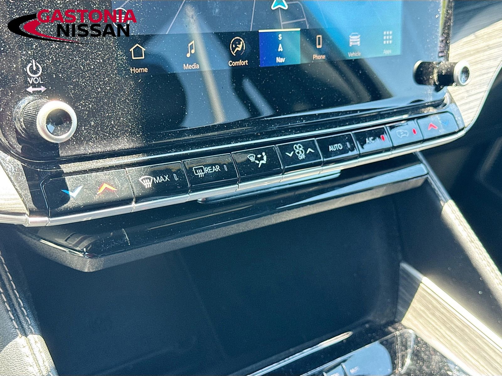 Used 2024 Jeep Wagoneer L Series II RWD image 21