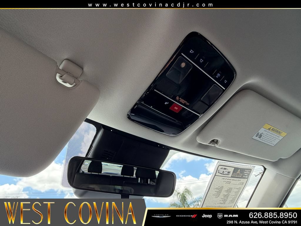 Used 2025 Hyundai Santa Fe SEL AWD/4WD image 29