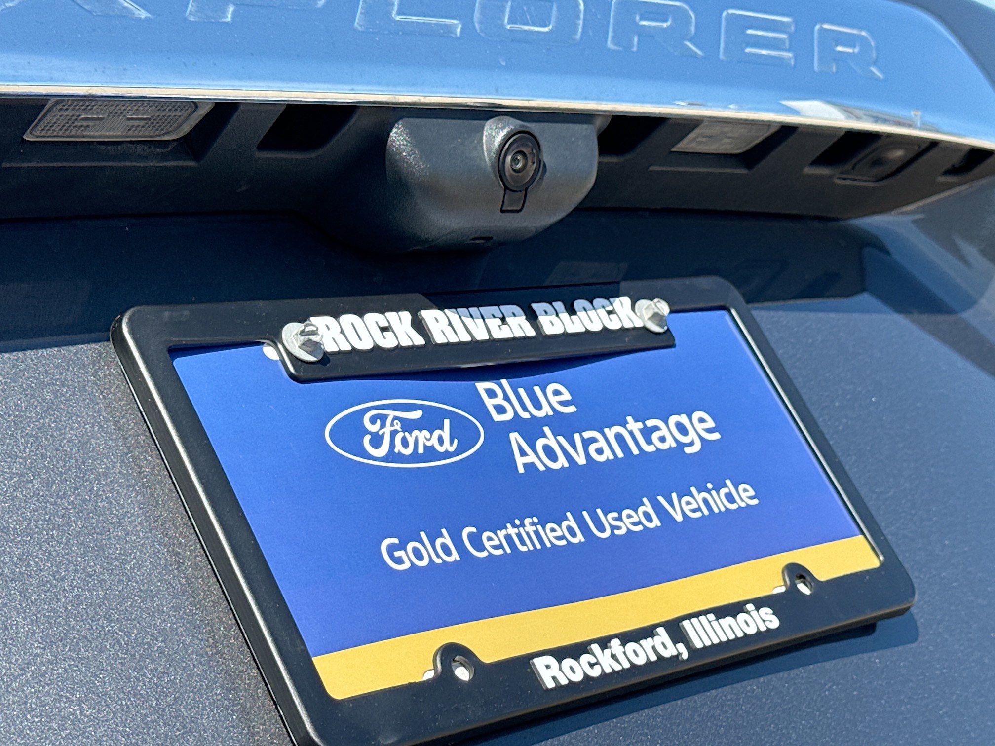 Certified 2024 Ford Explorer XLT w/ Class IV Trailer Tow Package image 16