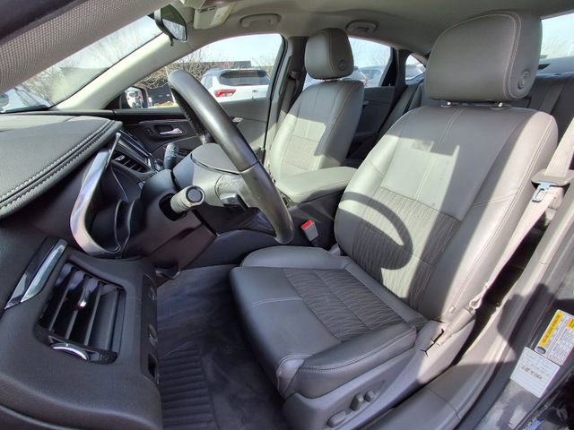 Used 2015 Chevrolet Impala LT image 23