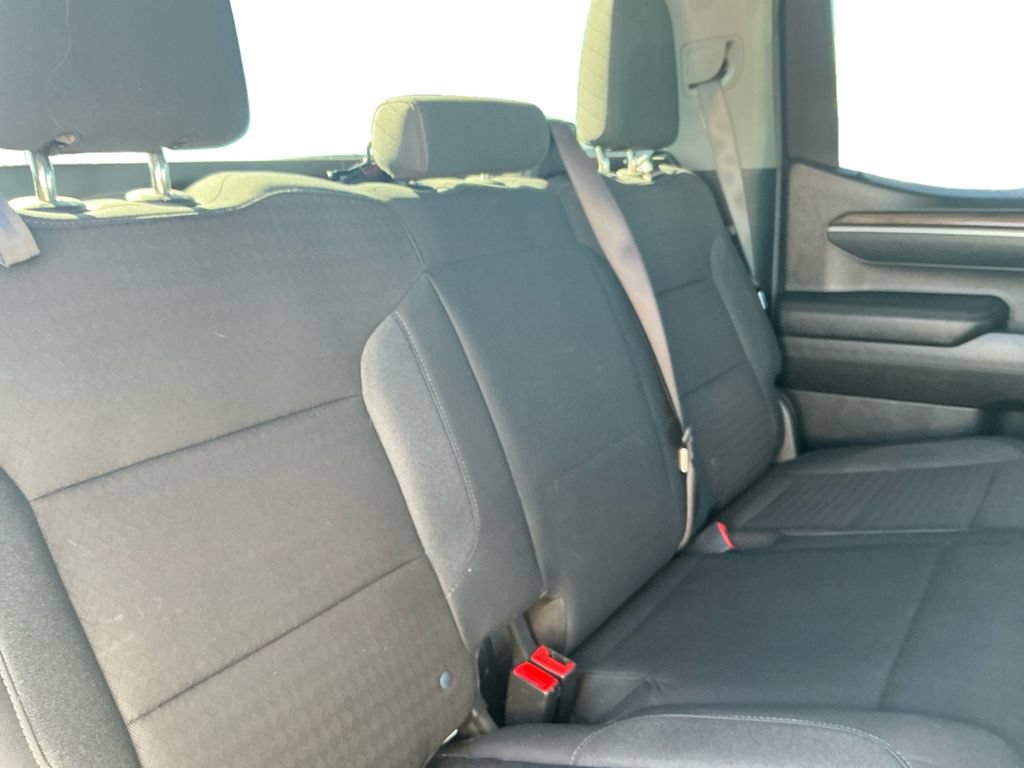 Used 2025 Chevrolet Silverado 1500 LT AWD/4WD image 21