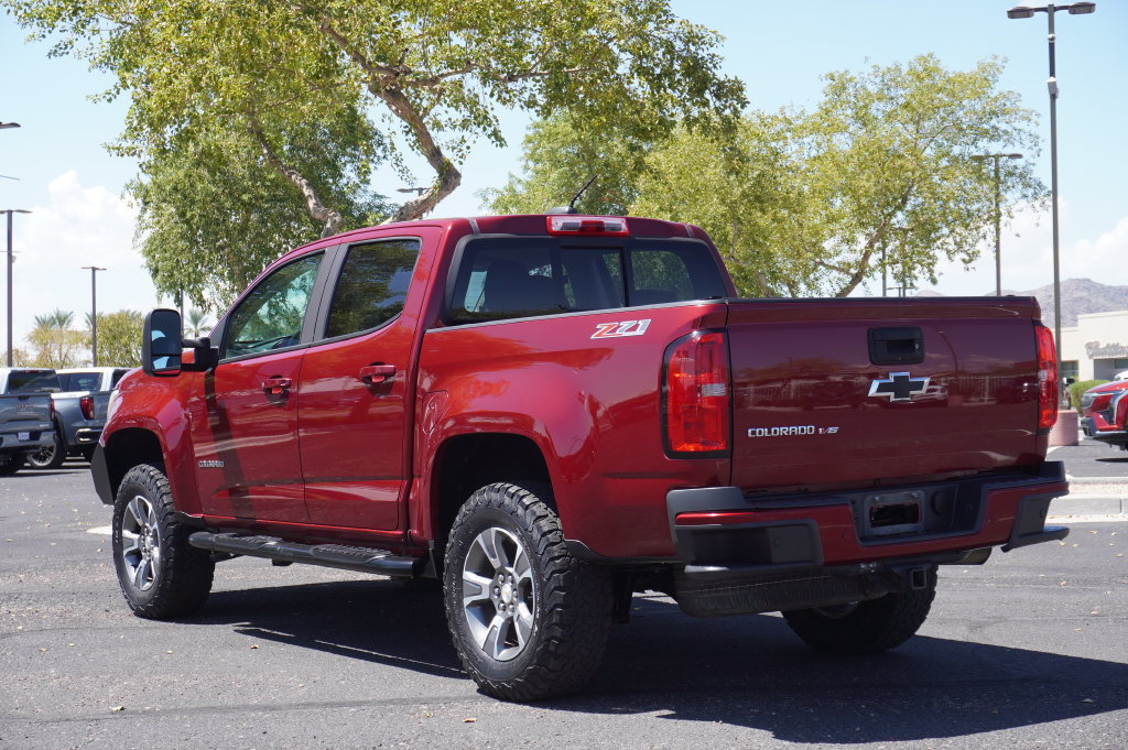 Used 2019 Chevrolet Colorado Z71 AWD/4WD image 3