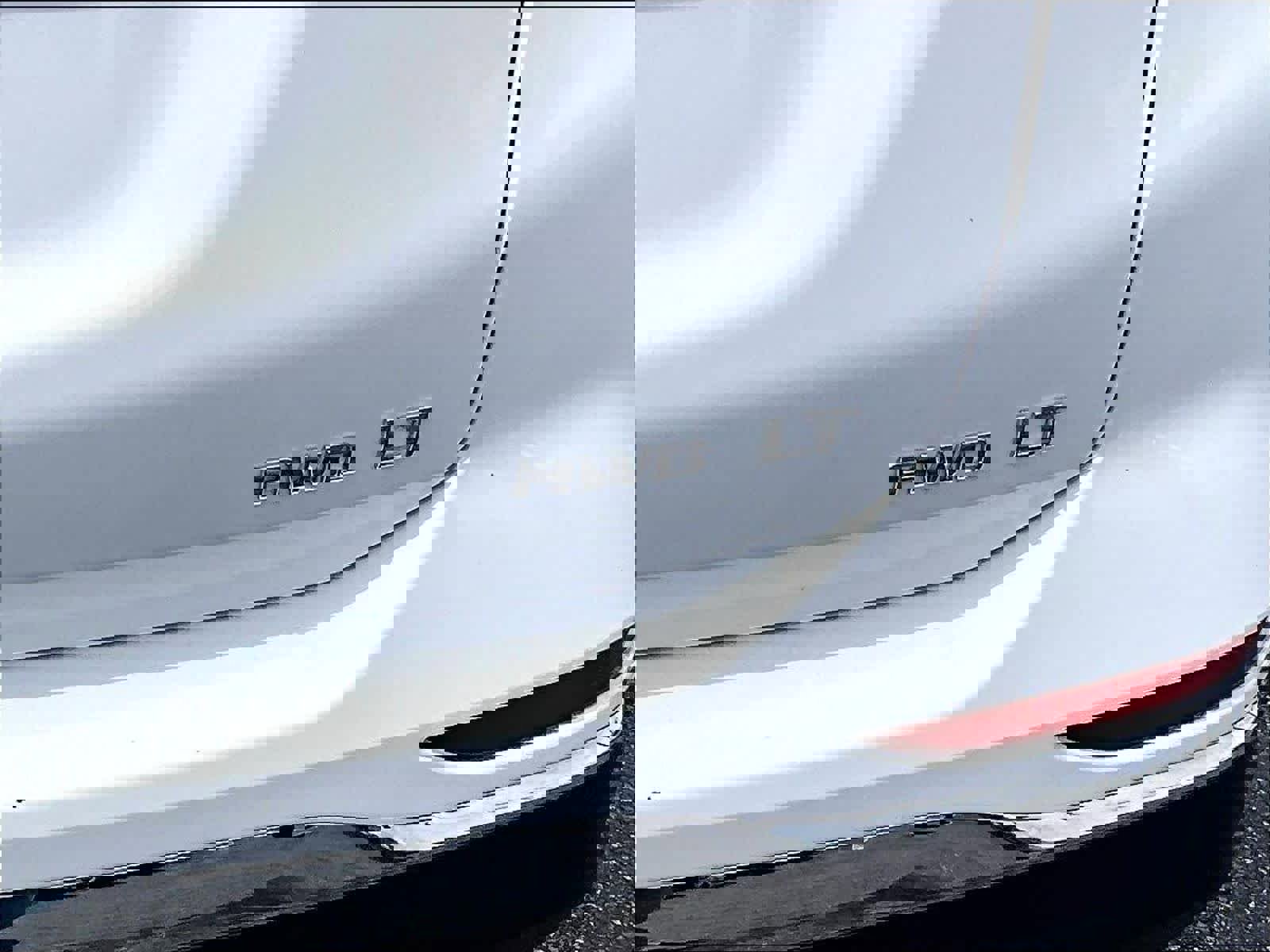 Used 2020 Chevrolet Equinox LT AWD/4WD image 29